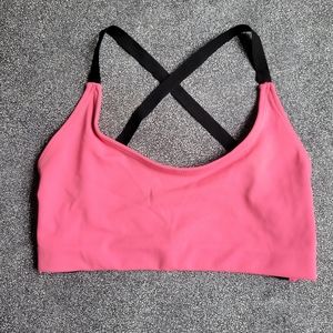 Onzie crisscross strappy back sports bra